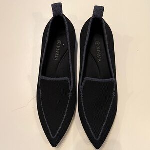 Women’s VIVAIA Black Knit Flat